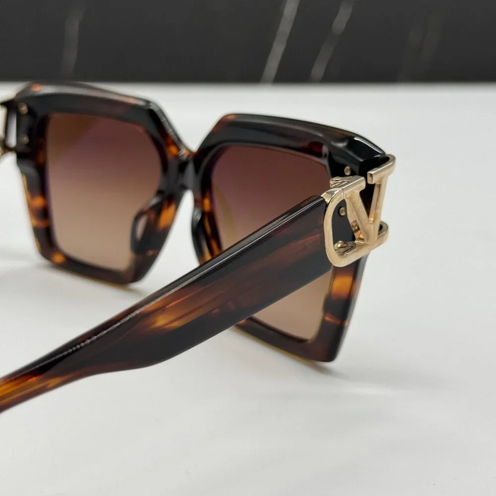 NEW VALENTINO VLS-107B HAVANA SQUARE SUNGLASSES VALENTINO